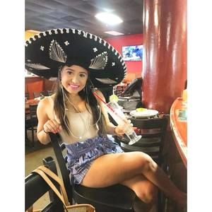 Meet your Posher, Victoria